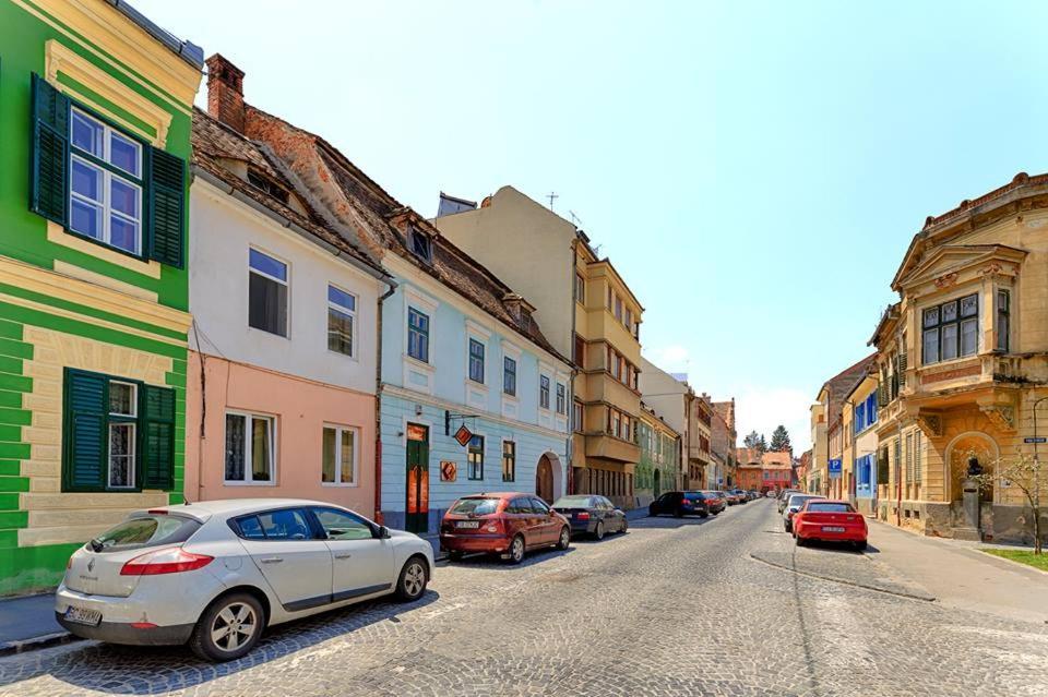 Schiller Apartment - Old Town Hermannstadt Exterior foto